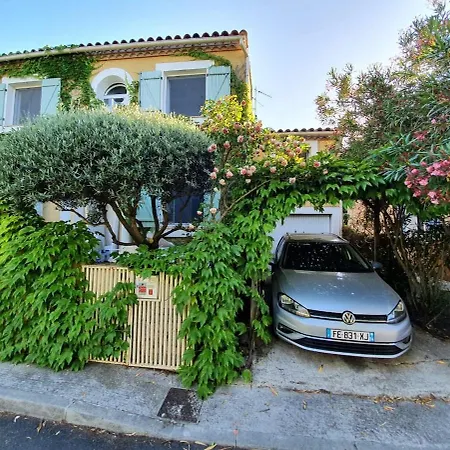 12 Personnes, 10mn Des Plages, Clim, Piscine Privee, Bureaux, Wifi 아파트