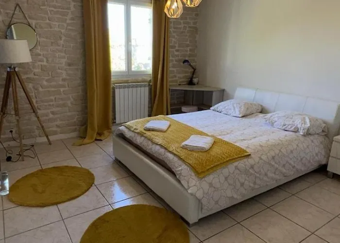 12 Personnes, 10mn Des Plages, Clim, Piscine Privee, Bureaux, Wifi * 라테