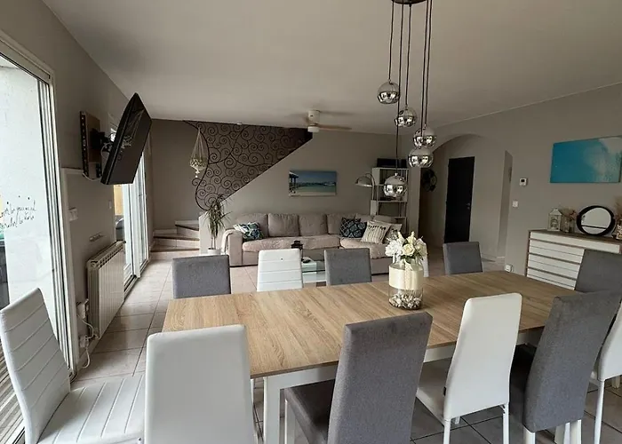 Apartment 12 Personnes, 10mn Des Plages, Clim, Piscine Privee, Bureaux, Wifi *